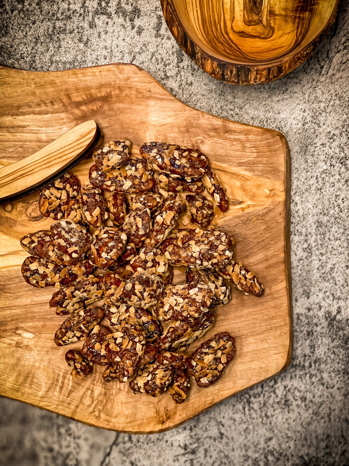 Pecans (dubai chocolate) | جوز البقان
